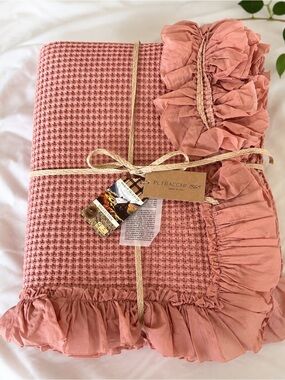 Petracchi 1968 Made in Italy Cotton Ruffle Throw Blanket 55x67 Blush Pink NWT